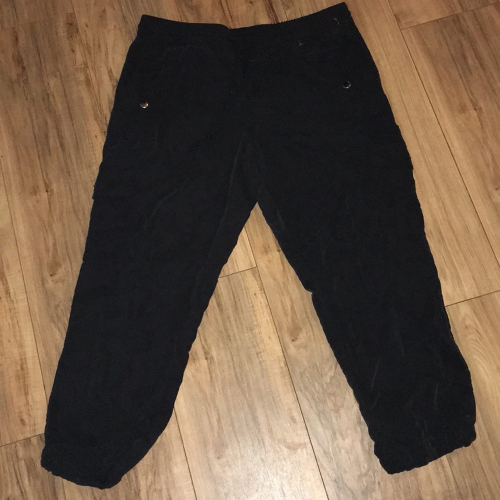 Size medium polyester pants so comfey:)